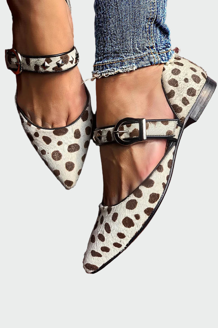 Ballerina with Pointed Toe and Leopard Straps