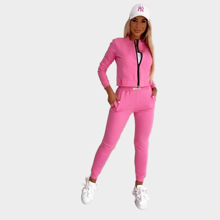 Women’s 3-Piece Sports Set with Zipper and Comfortable Fit