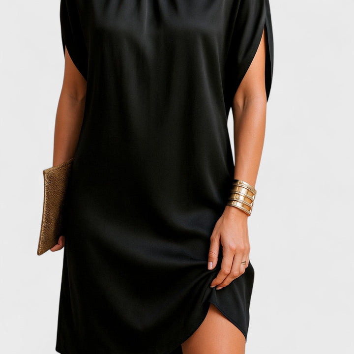 Trudy – Elegant and Figure-Hugging Dress