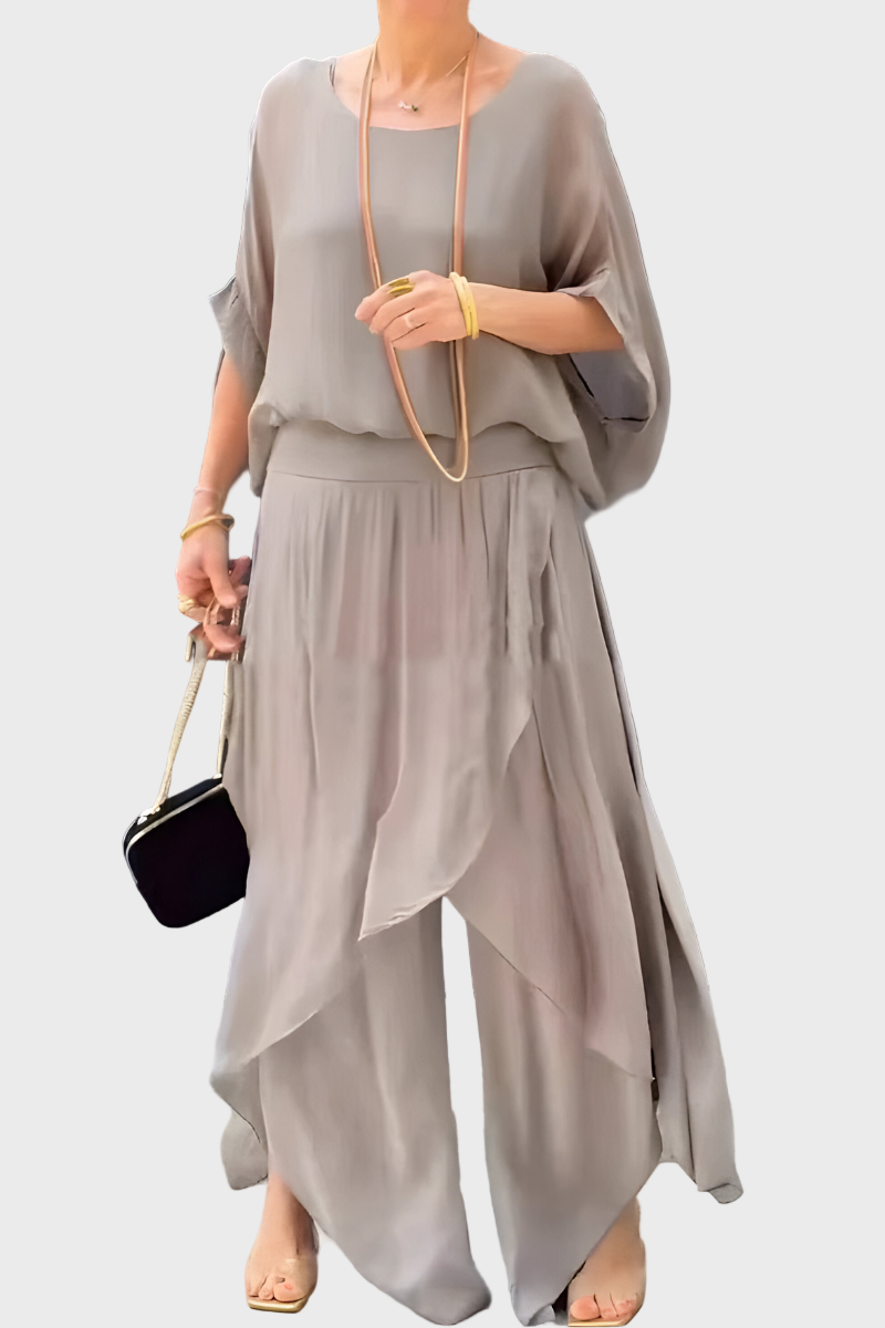 Top with wide pants and slit – Two-piece chiffon set
