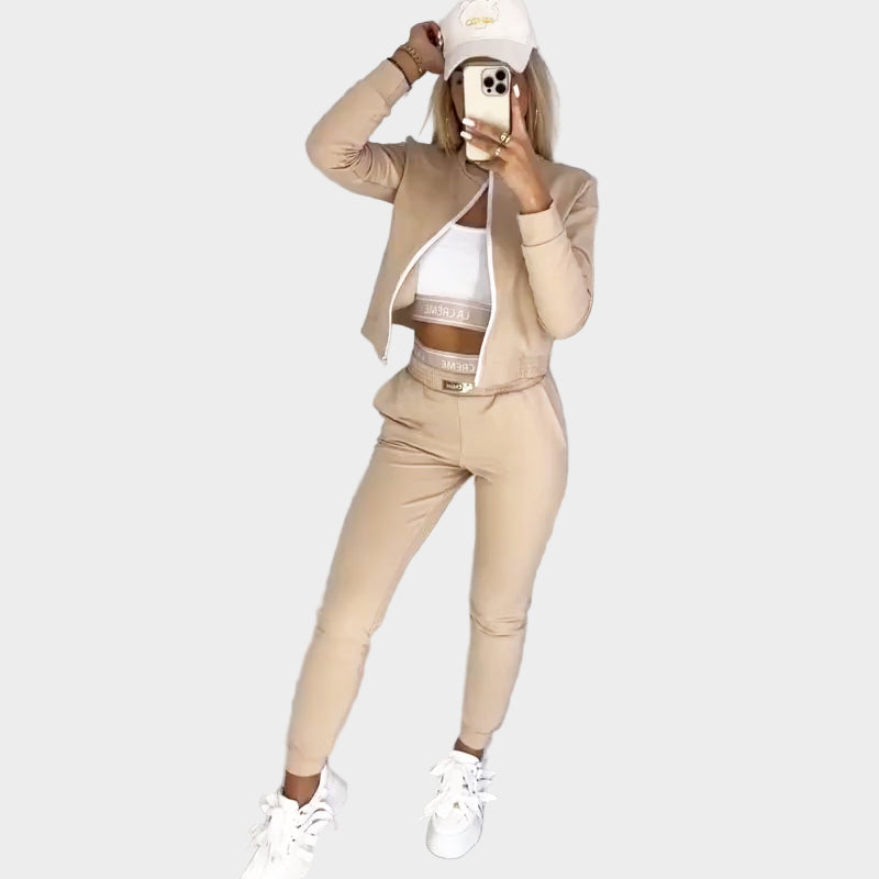 Women’s 3-Piece Sports Set with Zipper and Comfortable Fit