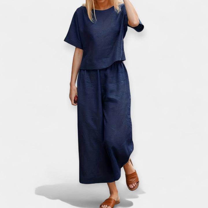 Airy Pants Set with Short-Sleeved Top
