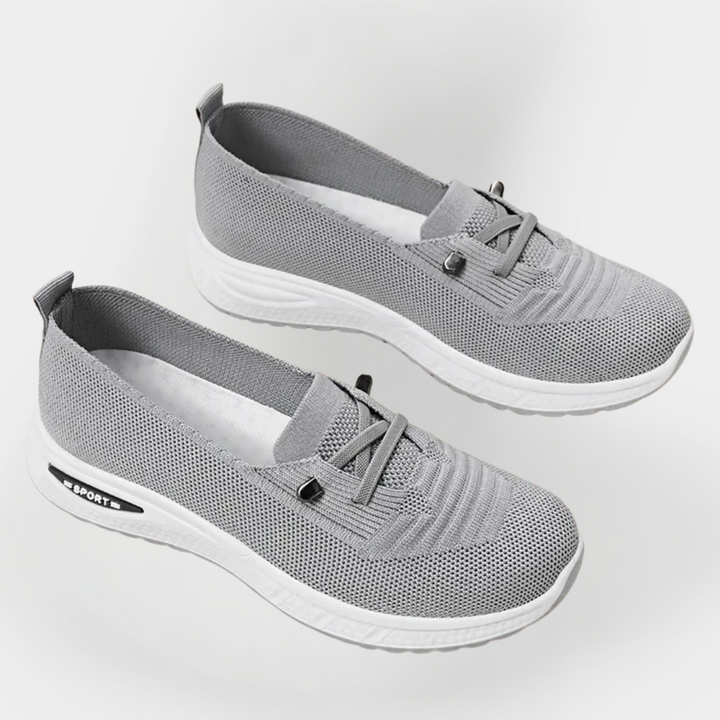 Sports Shoes with Light Weave and Flexible Sole