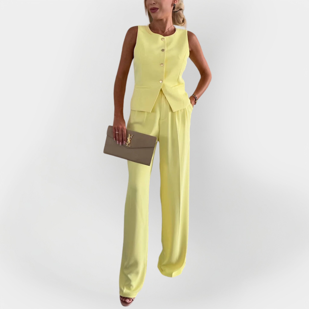 Elegant Pantsuit with Sleeveless Top