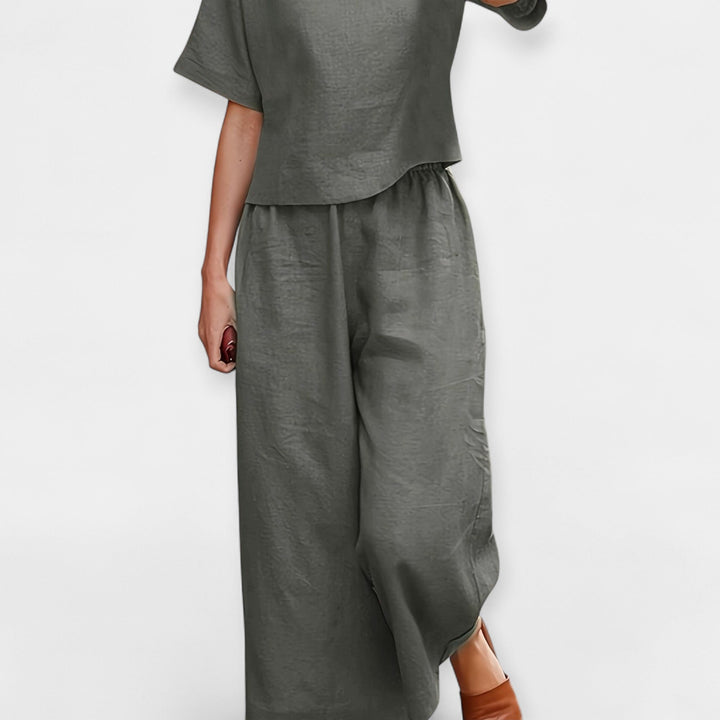 Airy Pants Set with Short-Sleeved Top