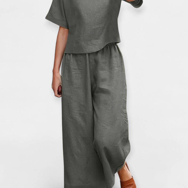 Airy Pants Set with Short-Sleeved Top