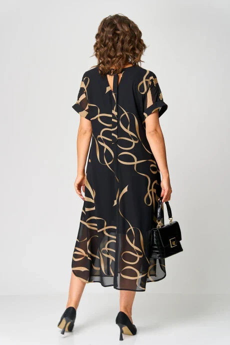 Airy Dress with Linear Patterns and V-Neck