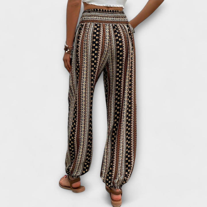 Pants with Folkloric Pattern