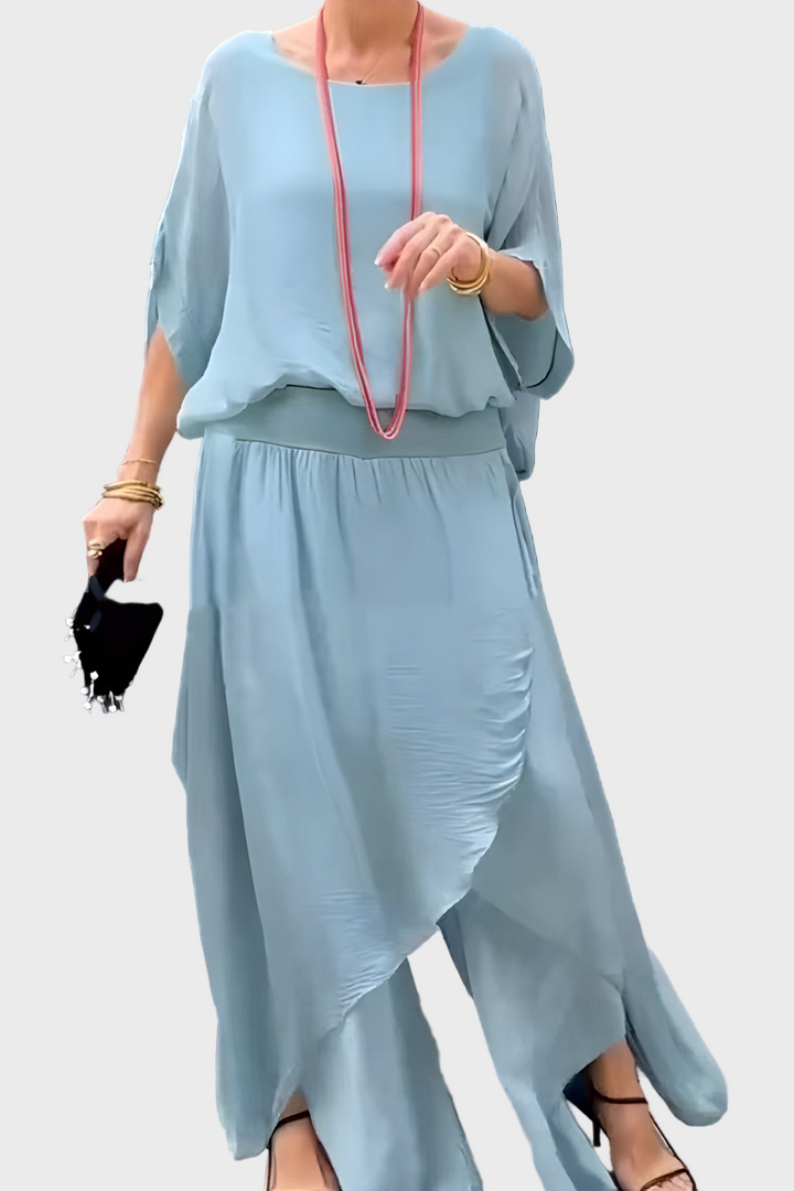 Top with wide pants and slit – Two-piece chiffon set