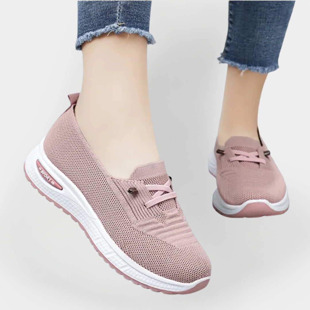Sports Shoes with Light Weave and Flexible Sole