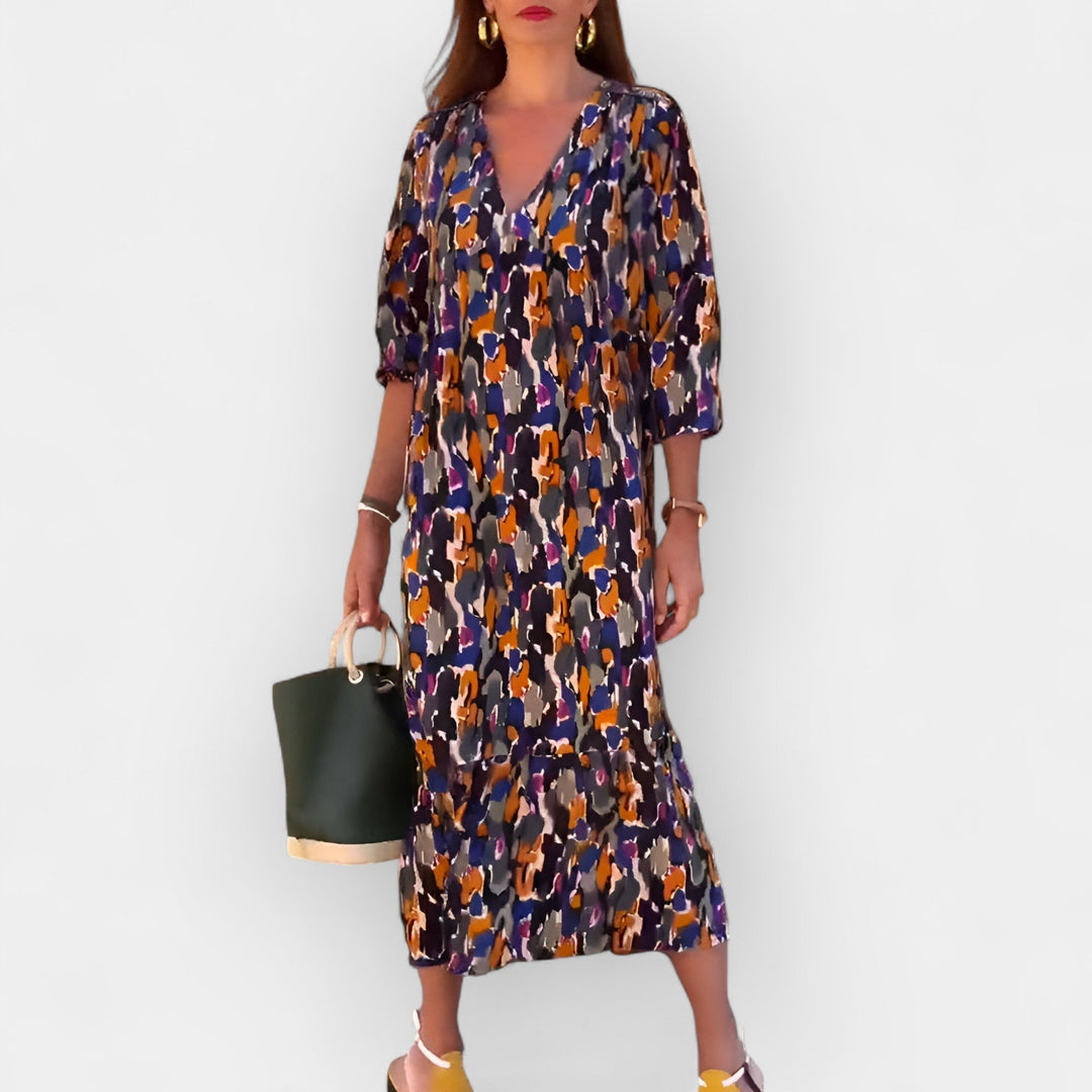 Dress with V-Neck and Retro Design