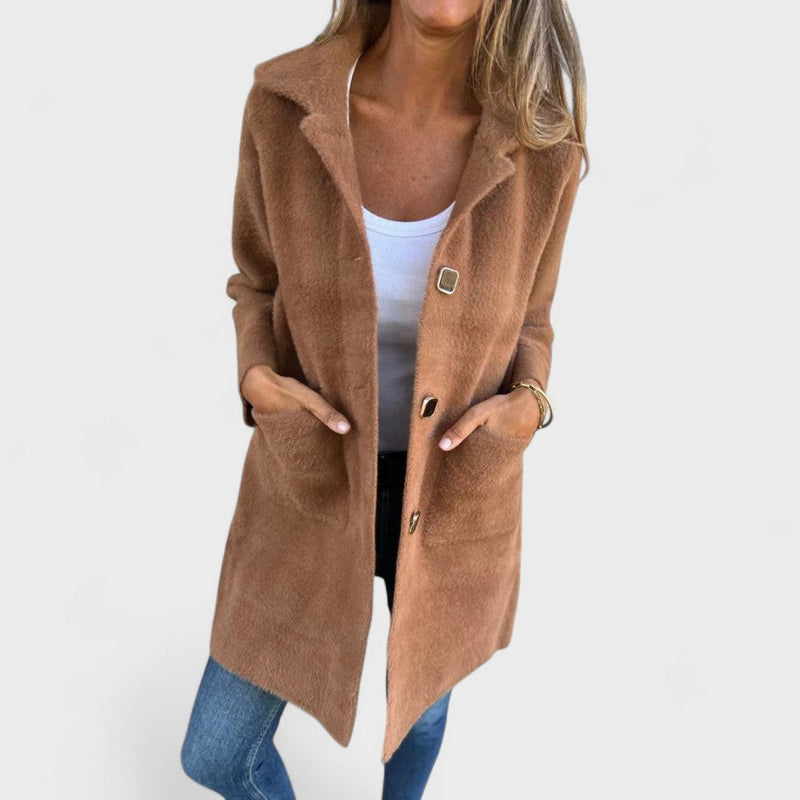 Marce - Elegant and Sturdy Coat