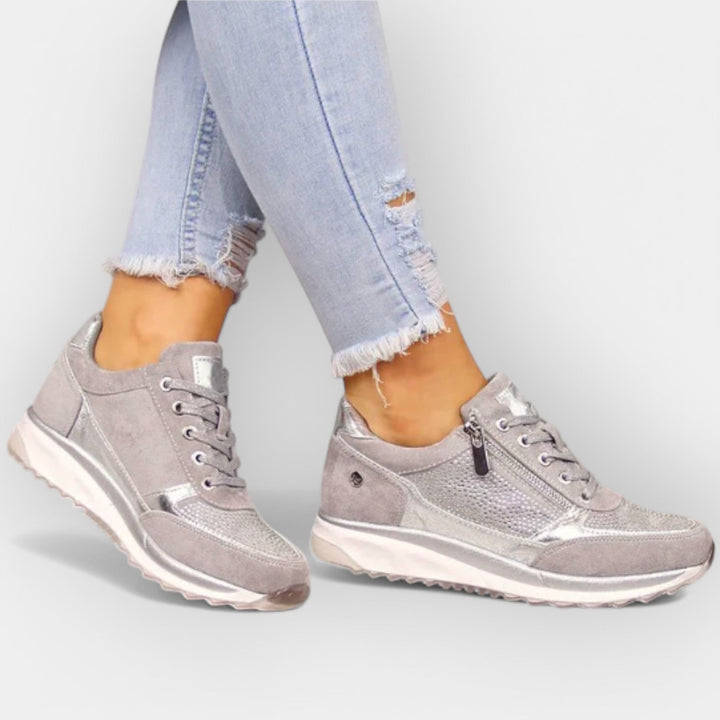 Anatomical Sneakers with Zipper