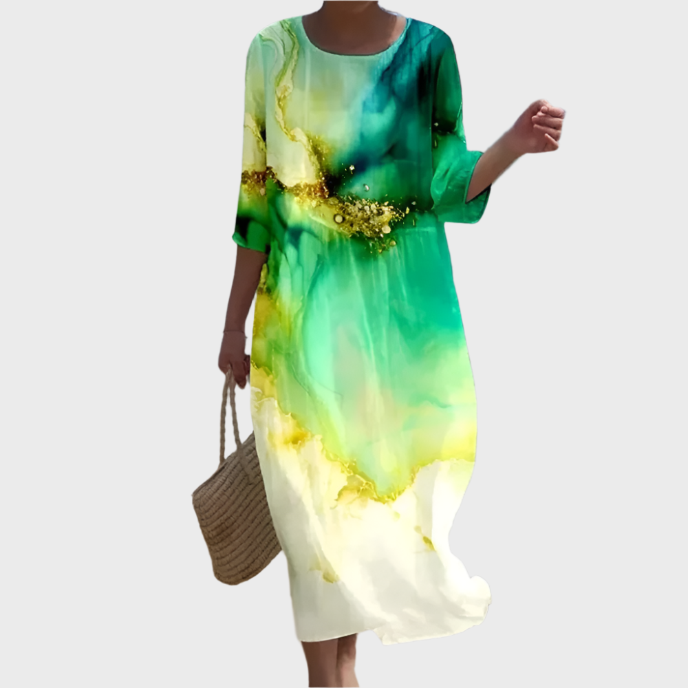 Airy dress with coverage