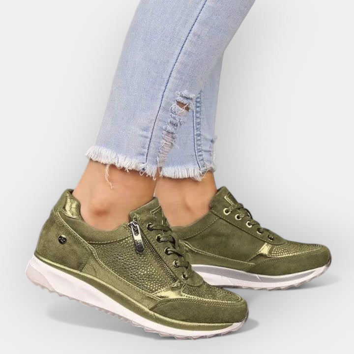Anatomical Sneakers with Zipper