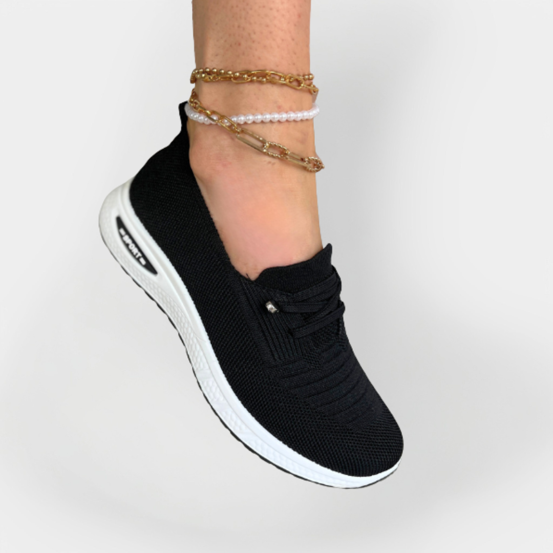 Sports Shoes with Light Weave and Flexible Sole