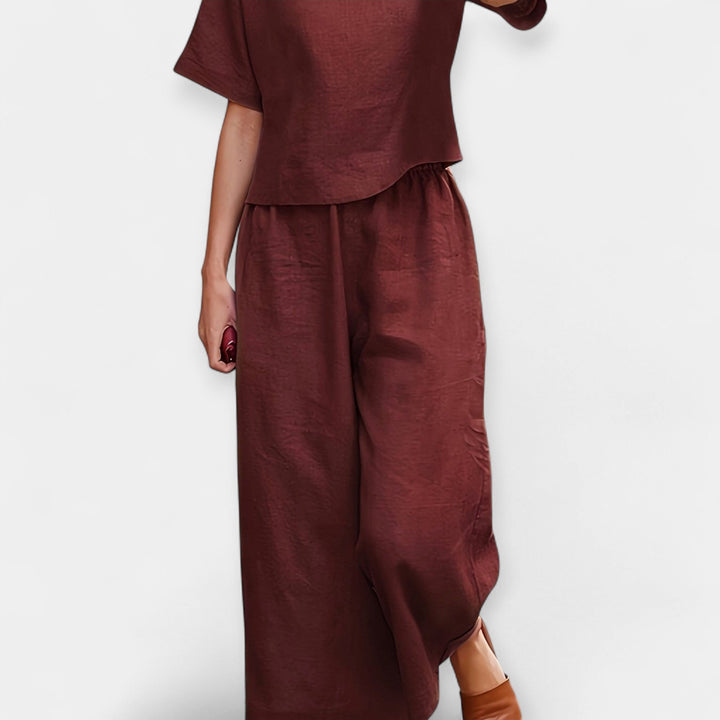 Airy Pants Set with Short-Sleeved Top