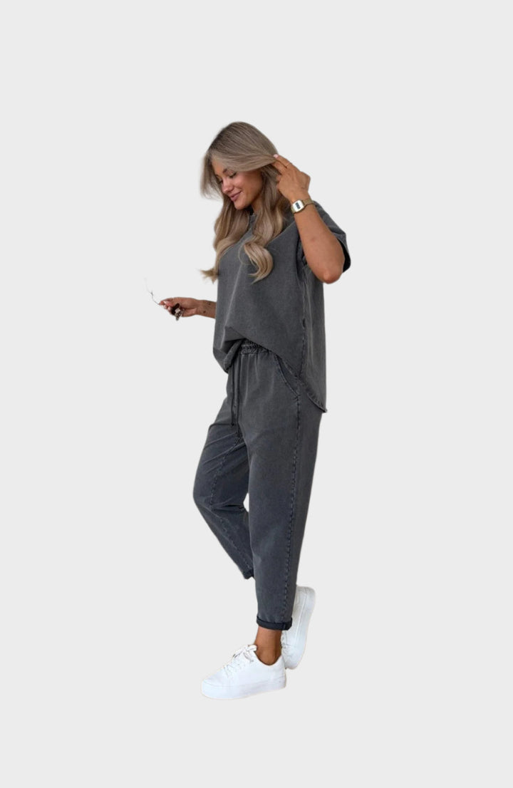 Casual Set with Blouse and Jogger Pants