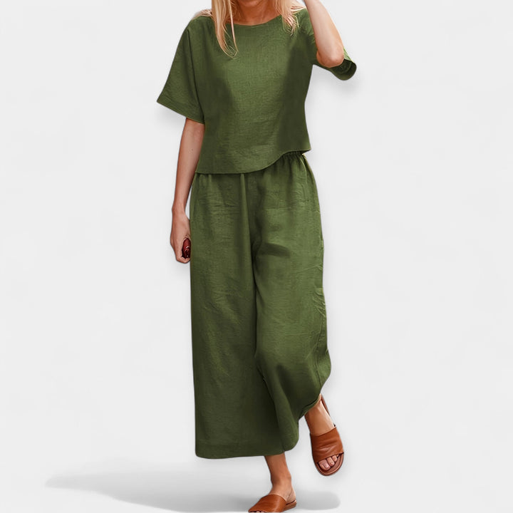 Airy Pants Set with Short-Sleeved Top