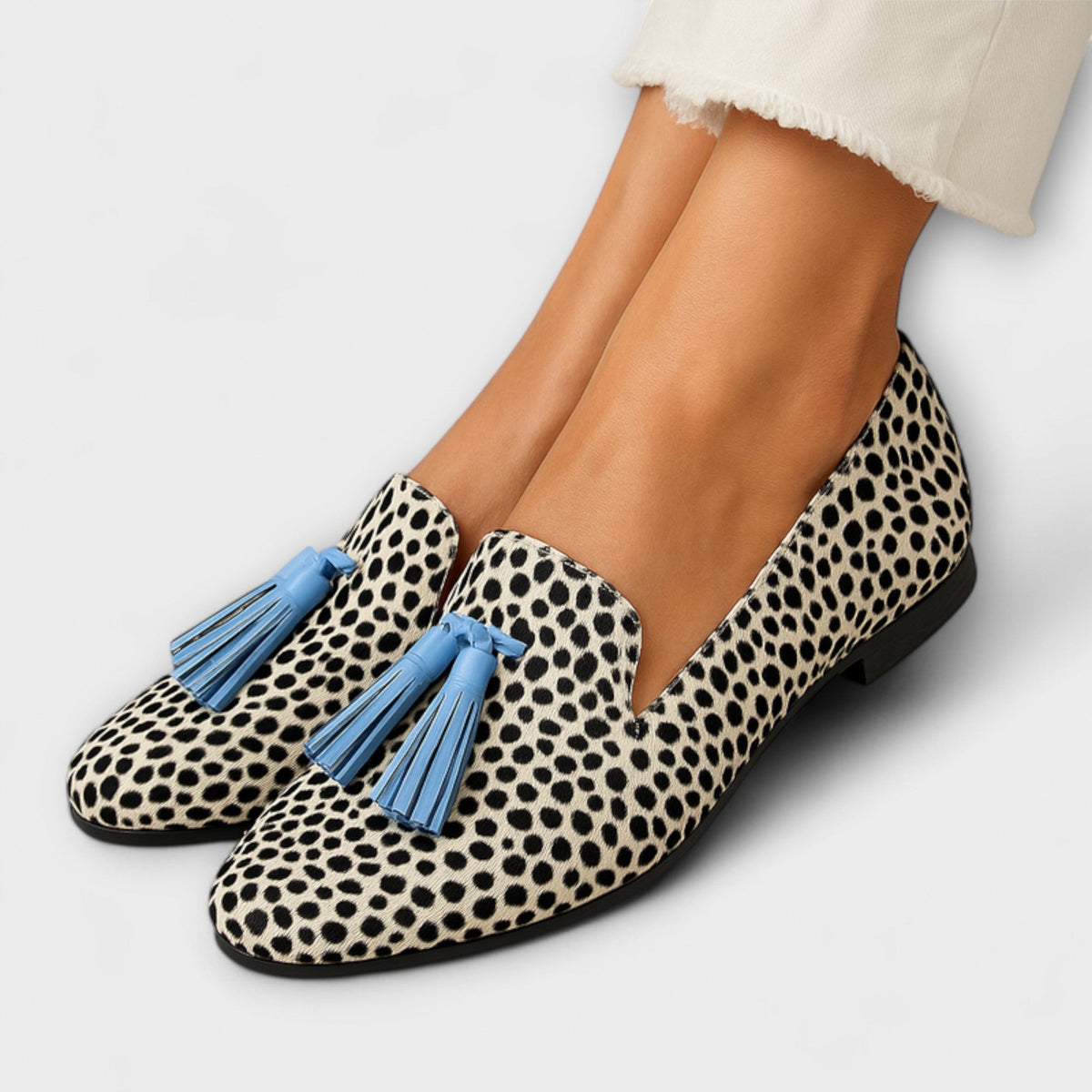 Mira - Embellished Slippers with Pearls