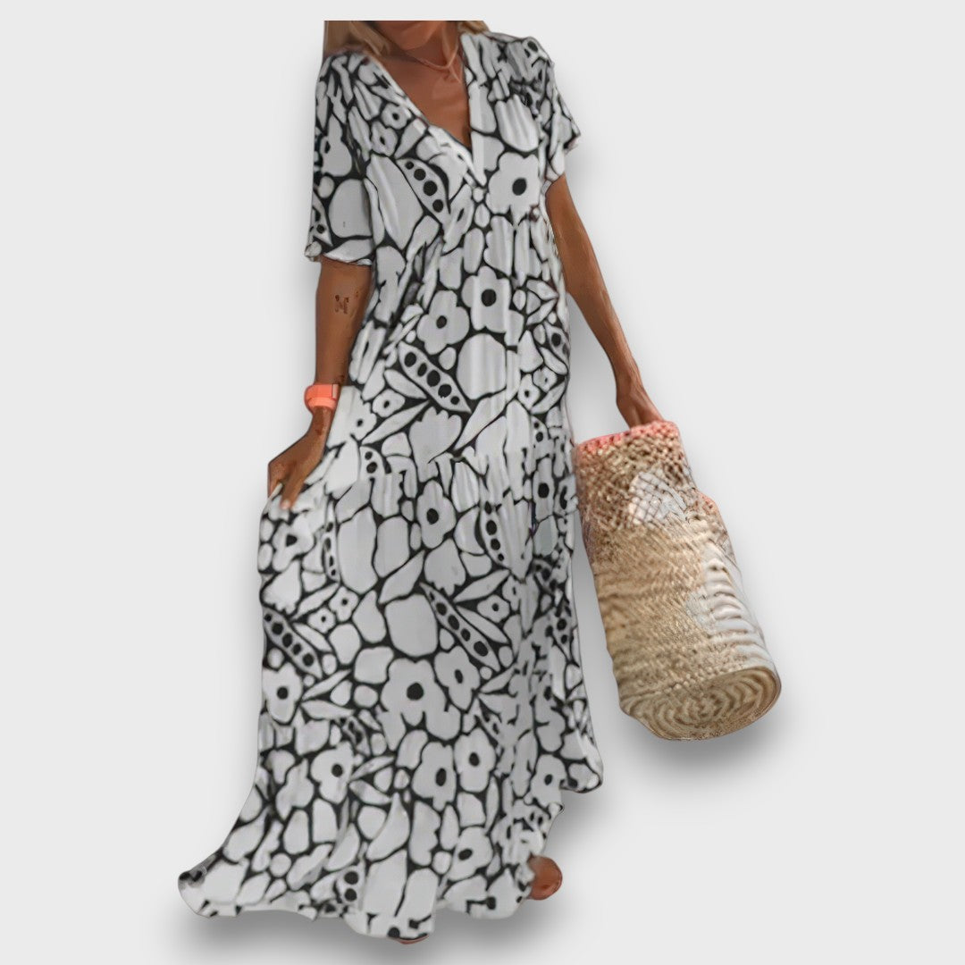 Lang Dress with Flower Design and Buttons