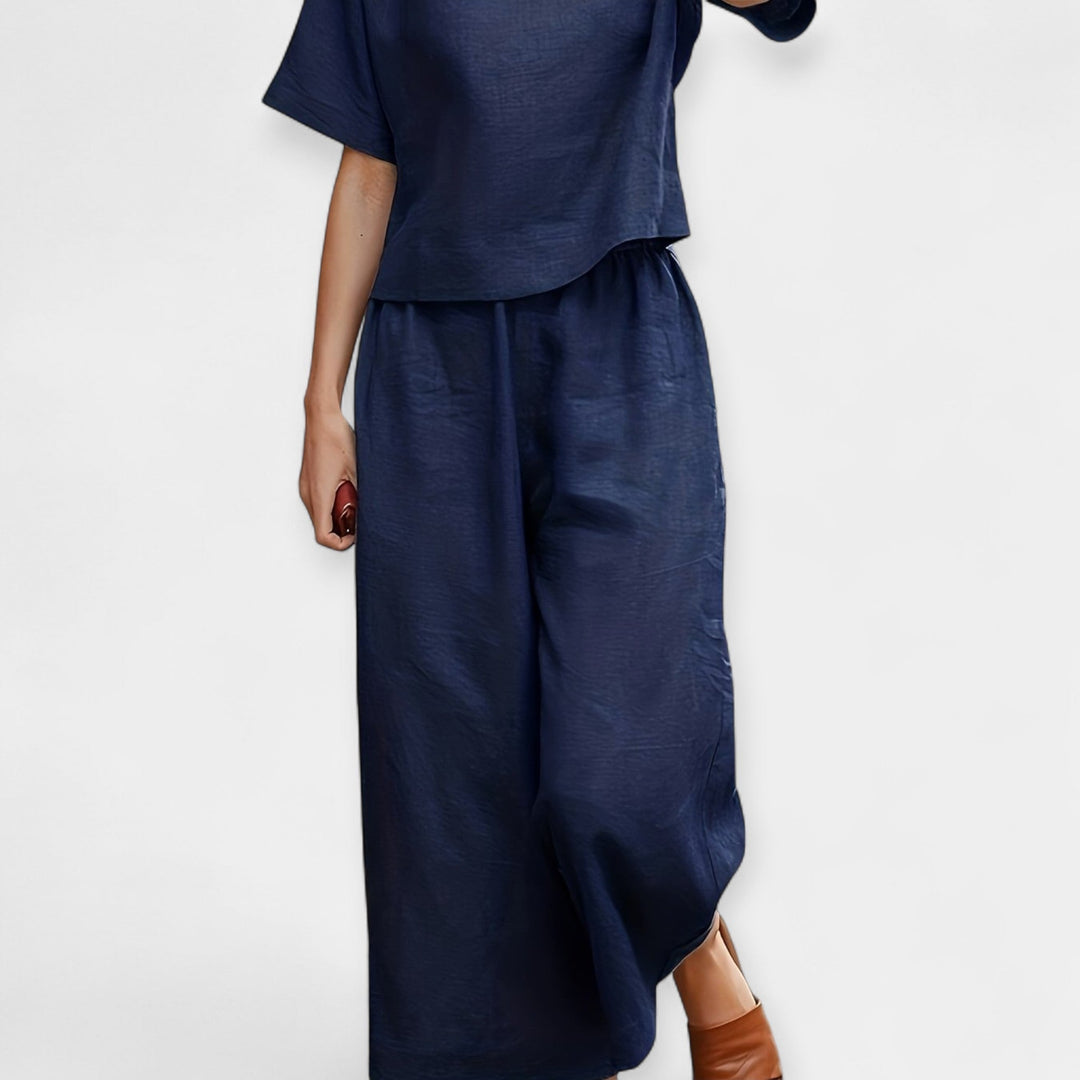 Airy Pants Set with Short-Sleeved Top
