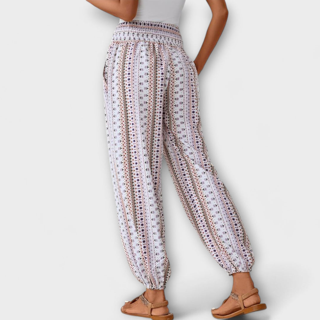 Pants with Folkloric Pattern