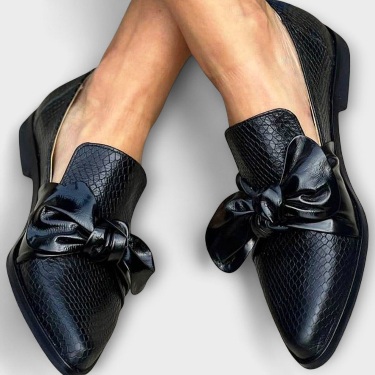 Claudia - Loafers with Decorative Band