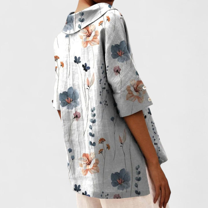 Andrea - Elegant V-neck Top