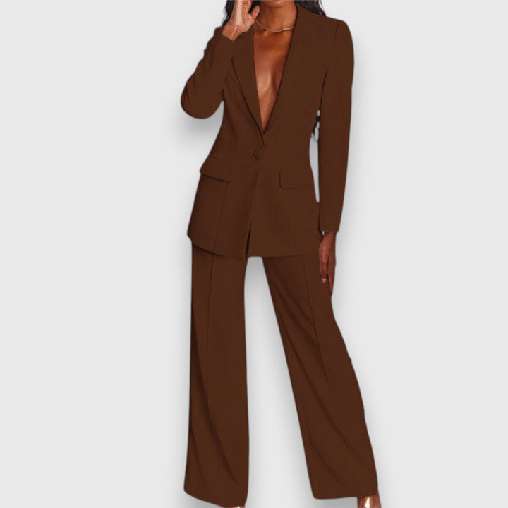 Set Blazer for Elegant Appearances