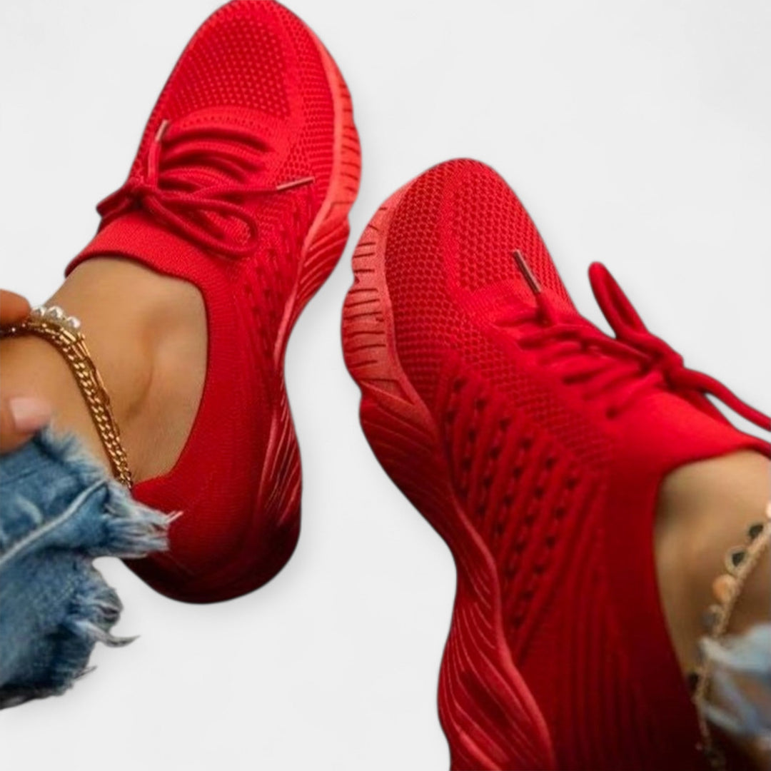 Sports shoes with comfort