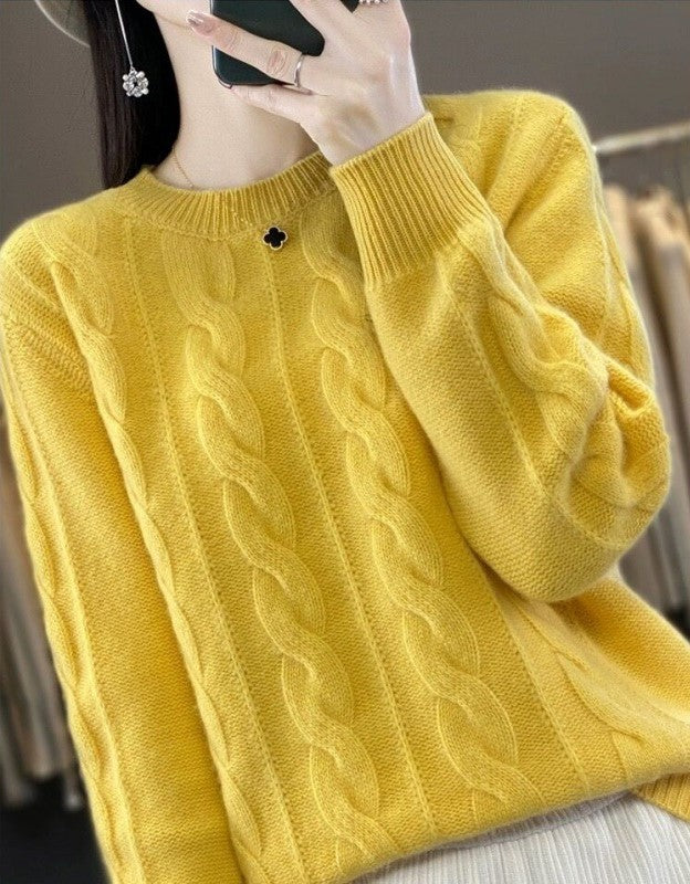 Angelika - Classic Sweater in Warm Knit