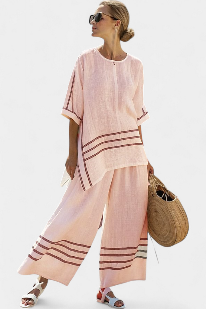 Seller with Wide Stripes and Asymmetrical Cut - Modern and Comfortable Style