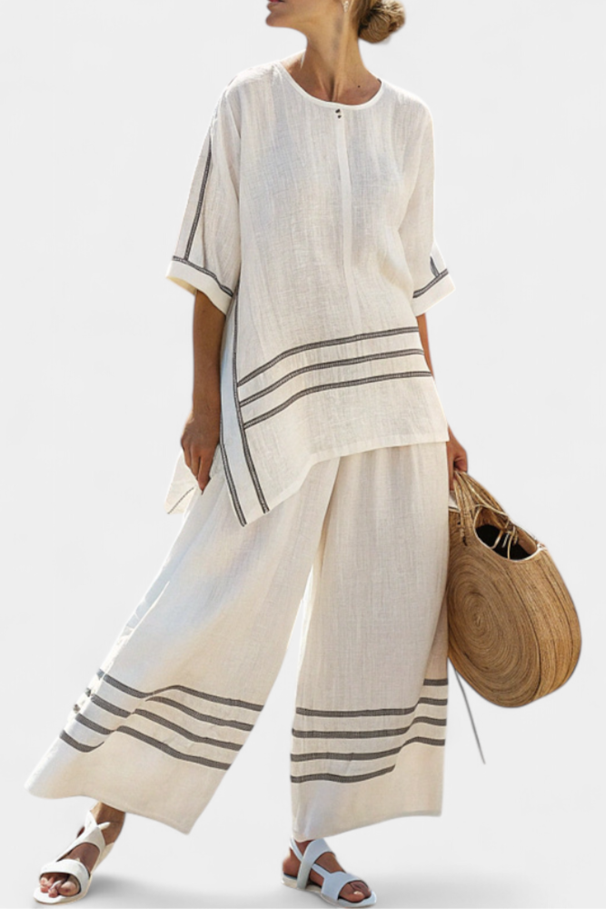 Seller with Wide Stripes and Asymmetrical Cut - Modern and Comfortable Style