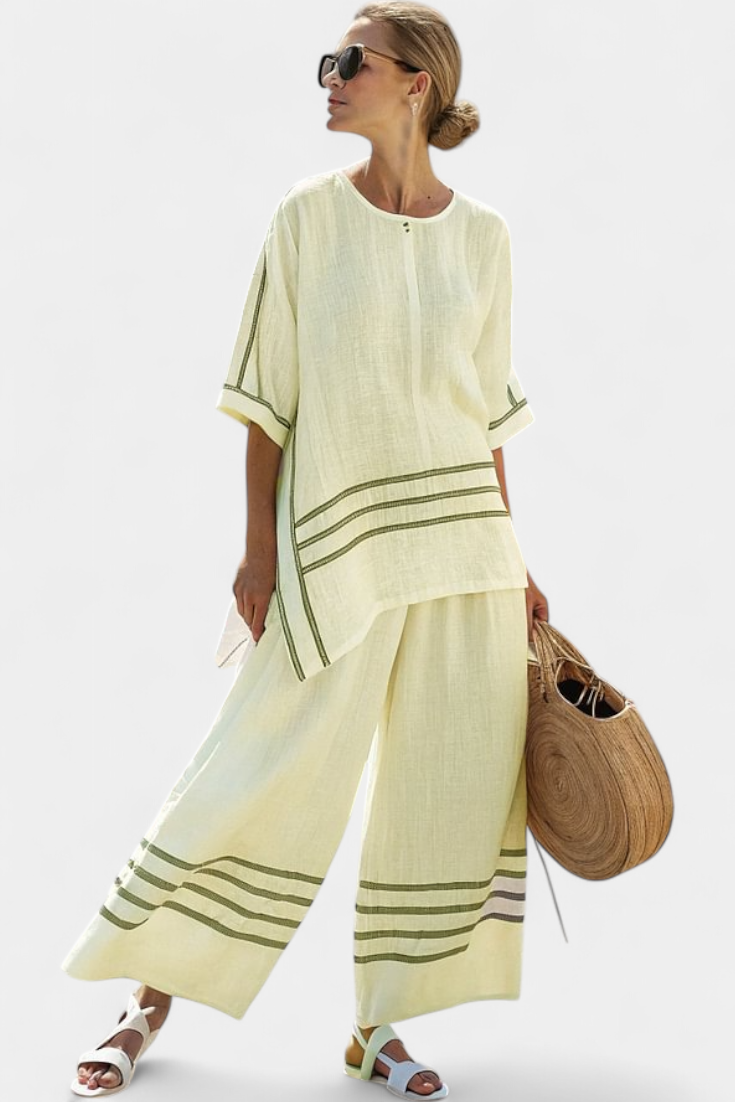 Seller with Wide Stripes and Asymmetrical Cut - Modern and Comfortable Style