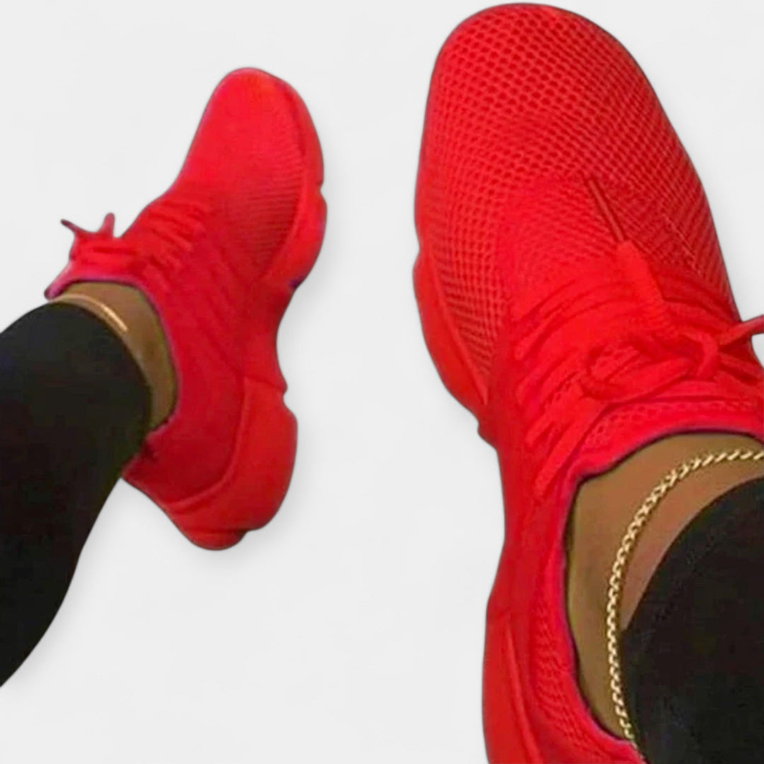 Sports shoes with comfort