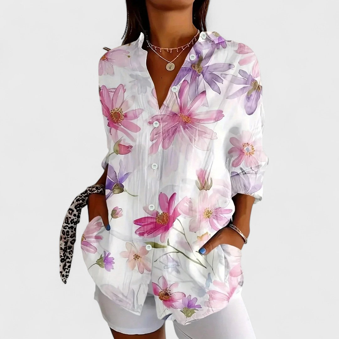 Annika - Colorful blouse with playful print