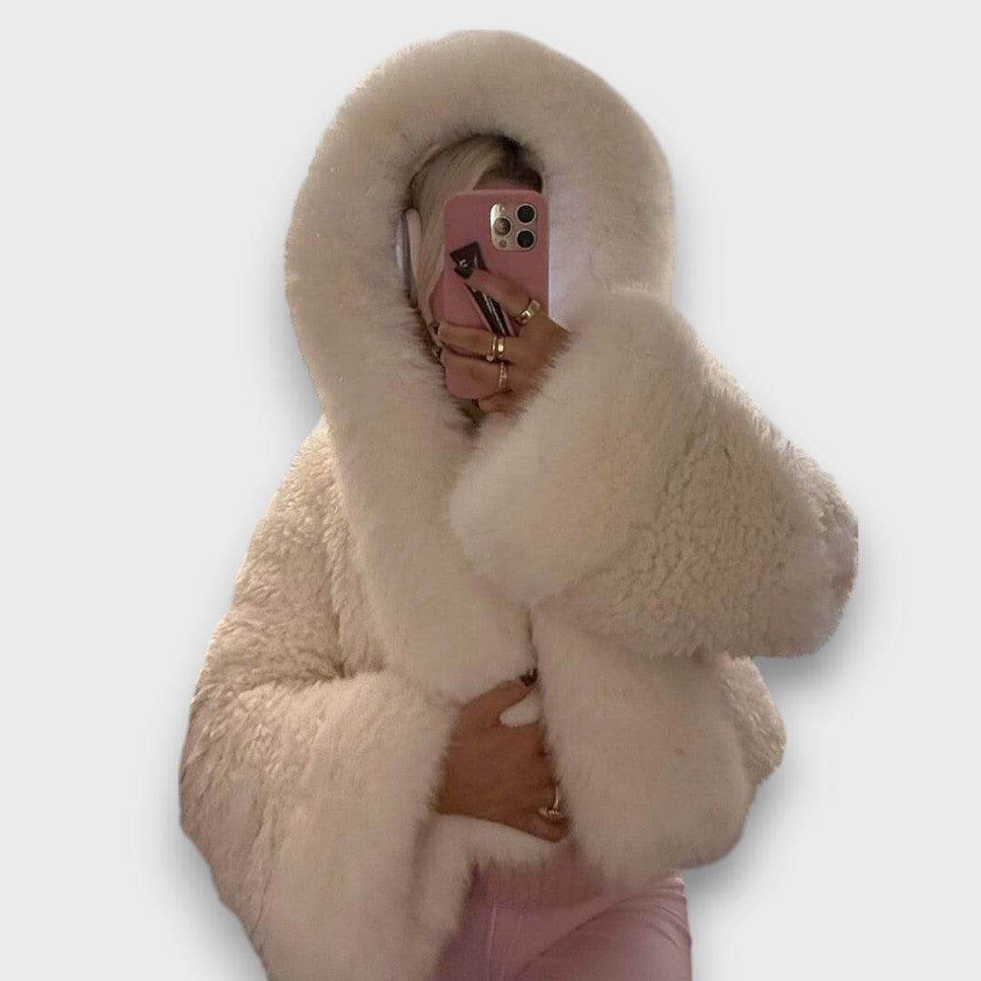 Noeline – Short Faux Fur Jacket with Hood