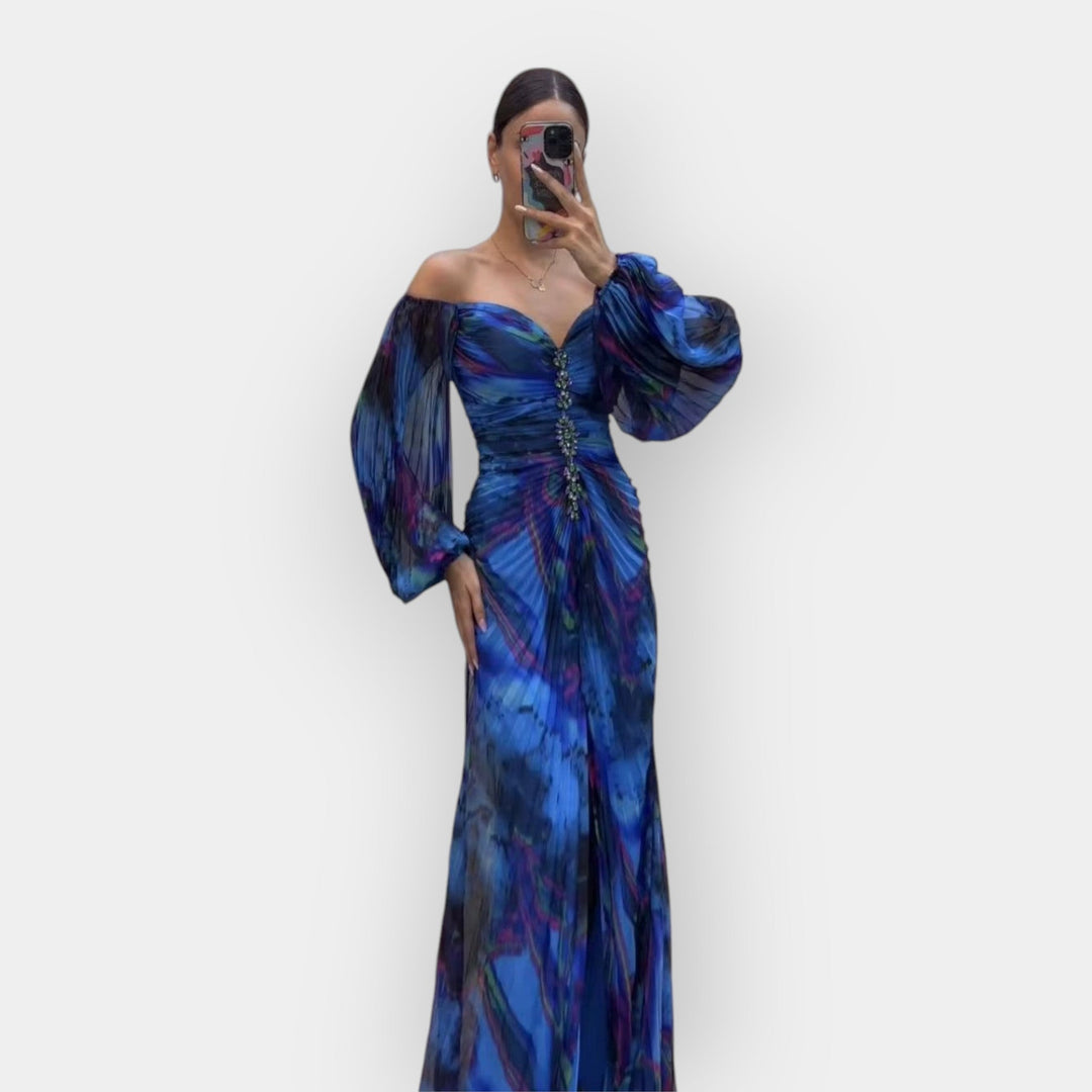 Airy dress with cutouts
