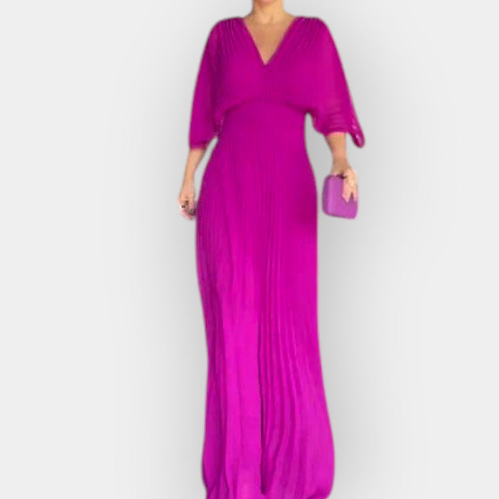 Elegant Pleated Dress with Stiletto Silhouette