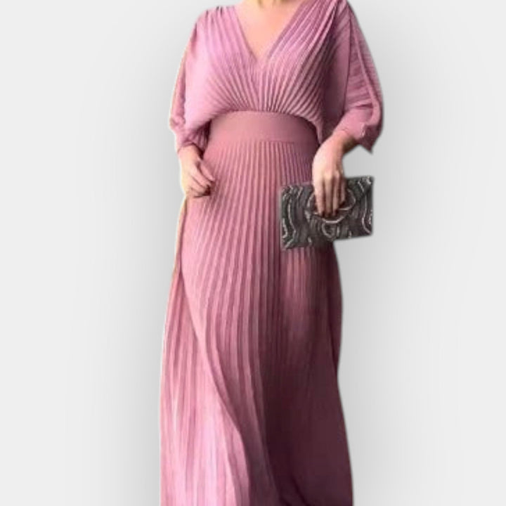Elegant Pleated Dress with Stiletto Silhouette