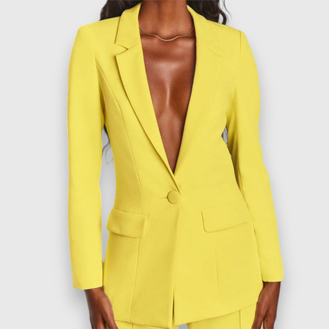 Set Blazer for Elegant Appearances