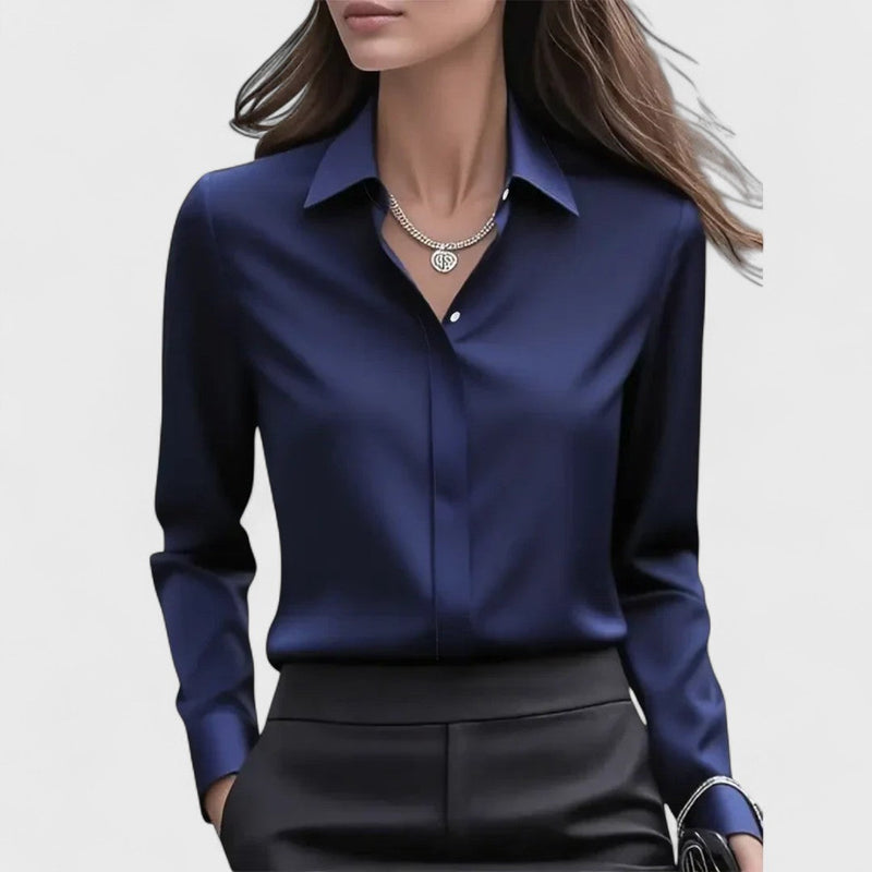Melvaya - Elegant in Glossy Satin