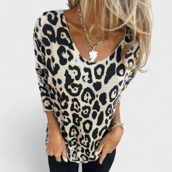 Elvéra - Women's Casual Top with Leopard Print