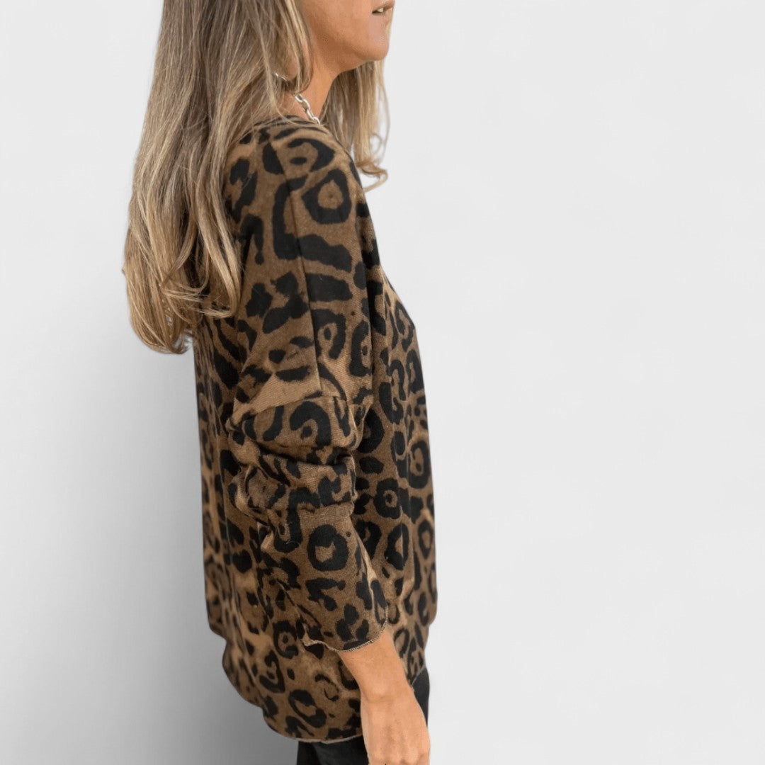 Elvéra - Women's Casual Top with Leopard Print