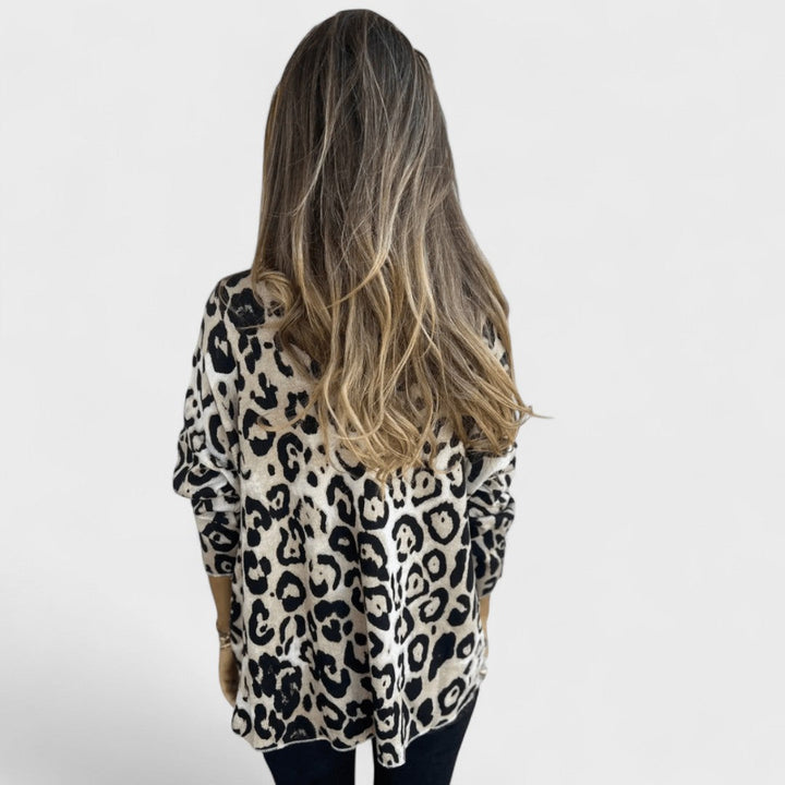 Elvéra - Women's Casual Top with Leopard Print