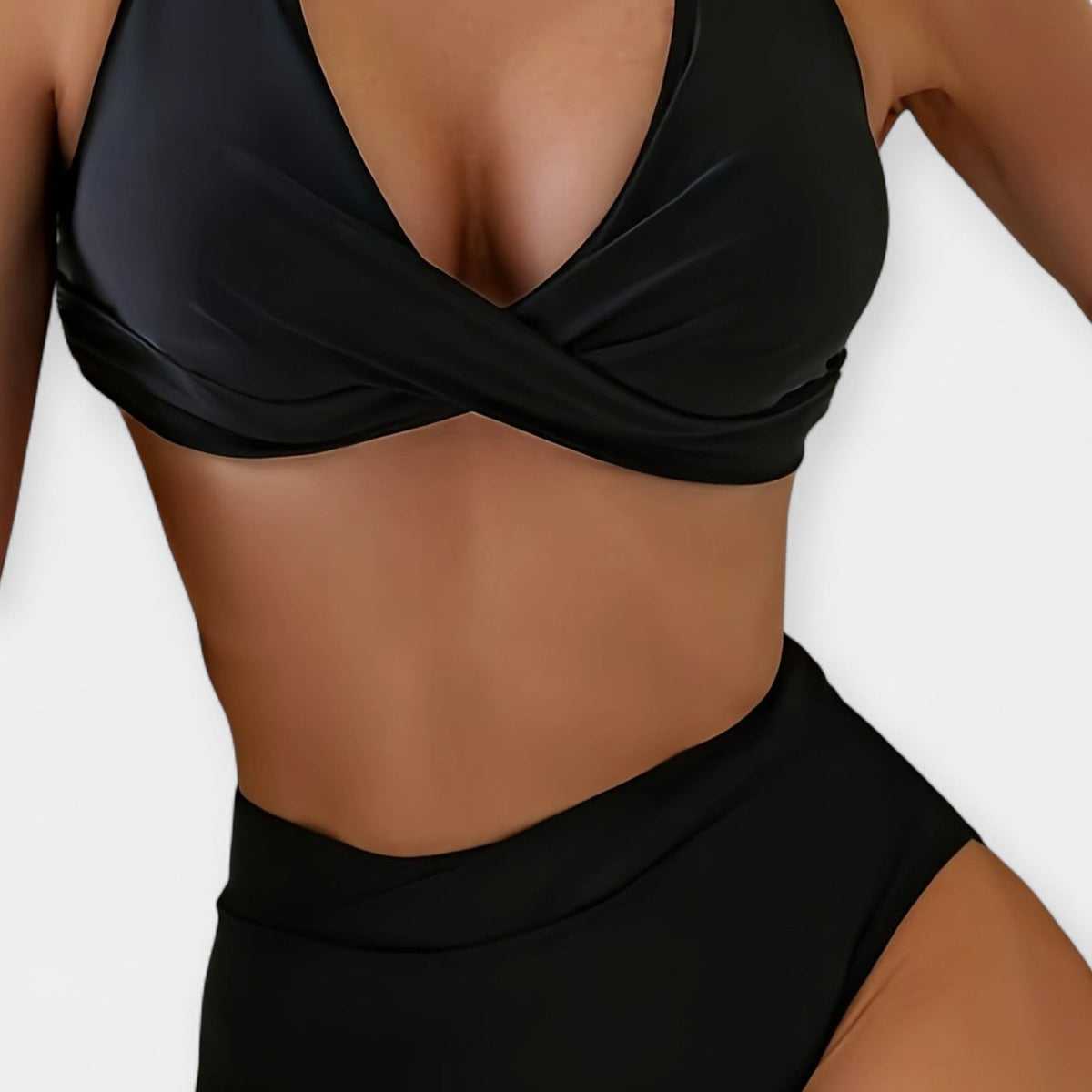Modern bikini in solid color