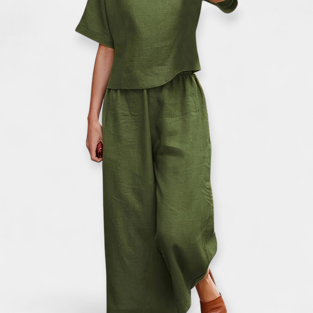 Airy Pants Set with Short-Sleeved Top