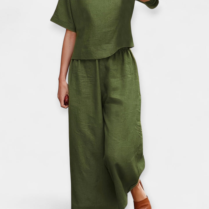 Airy Pants Set with Short-Sleeved Top
