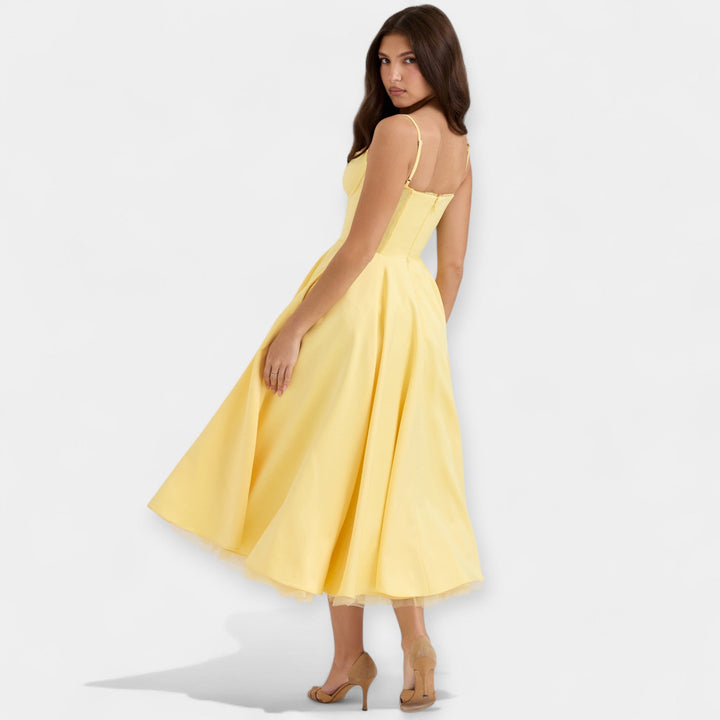 Midi dress with tulle and style